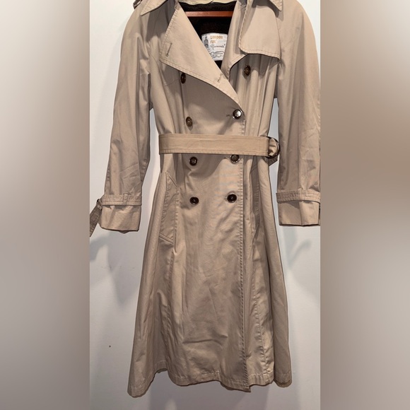 London Fog Jackets & Blazers - Vintage London Fog Maincoats Trench Womens8 Detachable Lining |Snatched waist🧥